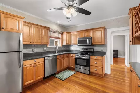 Kitchen - 27 Peirce Ave, Everett, MA 02149 photo 3 of 6