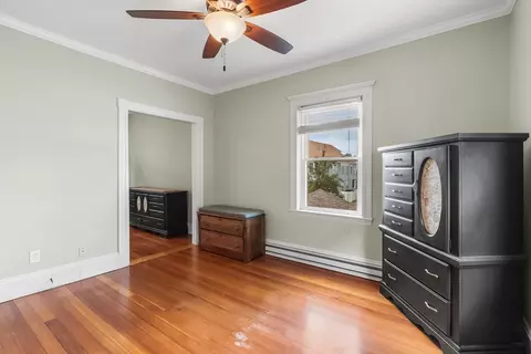 Bedroom - 27 Peirce Ave, Everett, MA 02149 photo 3 of 7