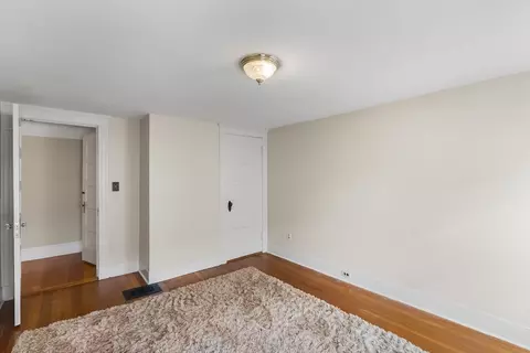 Bedroom - 27 Peirce Ave, Everett, MA 02149 photo 6 of 7