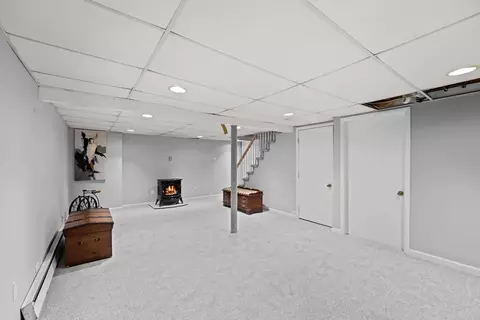 28 Lawrence St, Danvers, MA 01923 photo 16