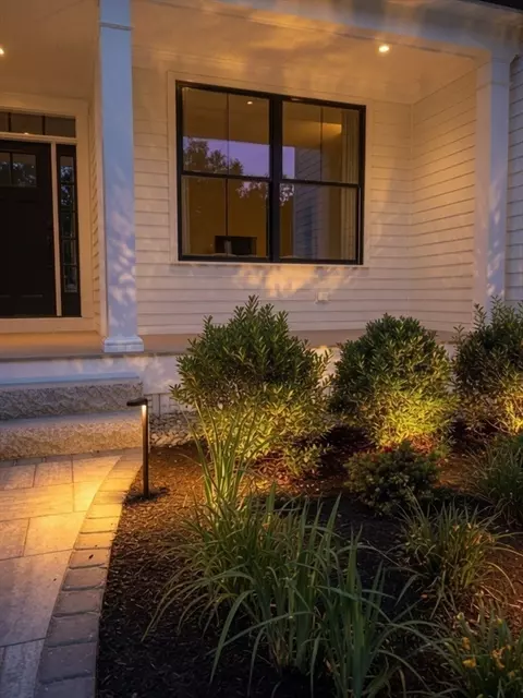 Exterior - 10 Travis Rd, Natick, MA 01760 photo 8 of 10