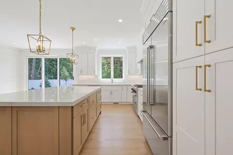 Kitchen - 10 Travis Rd, Natick, MA 01760 photo 3 of 4