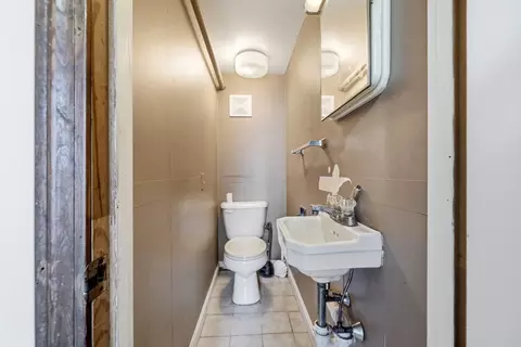 Bath - 59 Prospect St, Gardner, MA 01440 photo 6 of 6