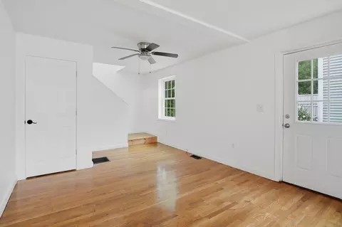 Living - 47 Pine Hill Rd, Worcester, MA 01604 photo 5 of 6