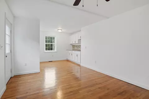 Living - 47 Pine Hill Rd, Worcester, MA 01604 photo 6 of 6