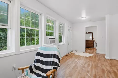 Entry Way - 47 Pine Hill Rd, Worcester, MA 01604 photo 2 of 3