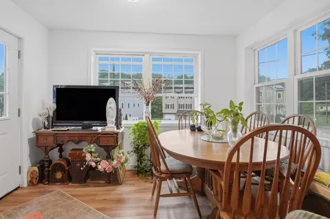 Dining - 47 Pine Hill Rd, Worcester, MA 01604 photo 2 of 4
