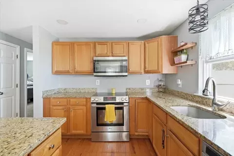 51 Avenue A St, Wareham, MA 02571 photo 18