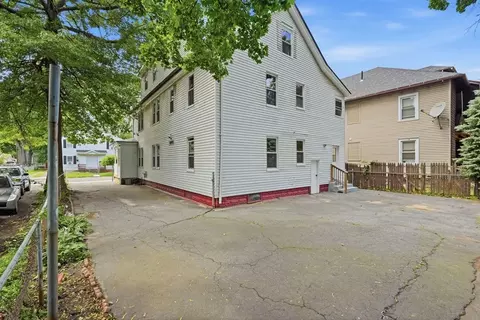 51-53 Suffolk St, Springfield, MA 01109 photo 23