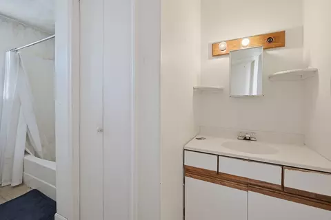 Bath - 84-88 Orange St, Fall River, MA 02720 photo 2 of 4