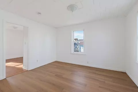 Living - 84-88 Orange St, Fall River, MA 02720 photo 7 of 9