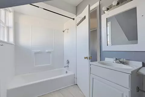 Bath - 84-88 Orange St, Fall River, MA 02720 photo 3 of 4