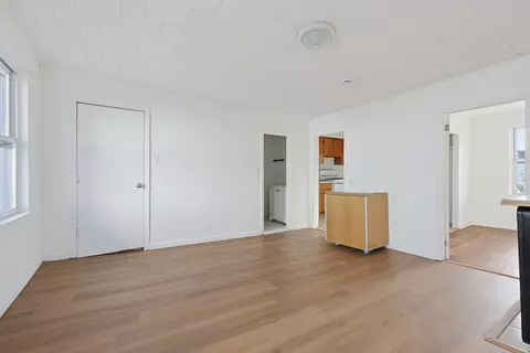 Living - 84-88 Orange St, Fall River, MA 02720 photo 4 of 9