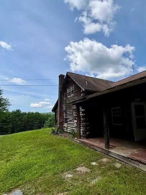 Exterior - 1352 Ashfield Rd, Conway, MA 01341 photo 3 of 14