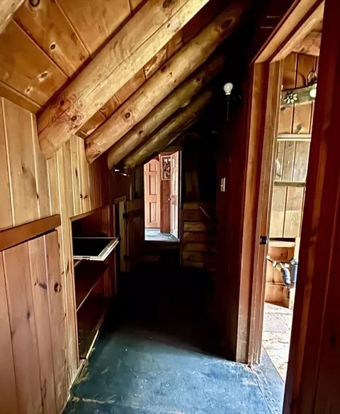 Entry Way - 1352 Ashfield Rd, Conway, MA 01341 photo 1 of 2