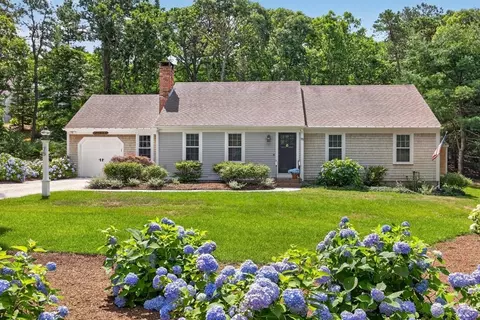 75 Uncle Israel Rd, Orleans, MA 02653