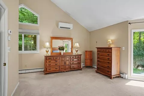 Bedroom - 7 Daniels Rd, Mendon, MA 01756 photo 2 of 5