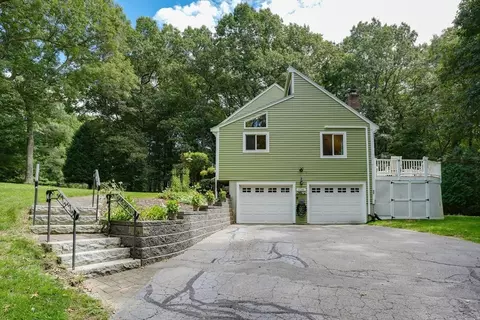 Exterior - 7 Daniels Rd, Mendon, MA 01756 photo 8 of 14