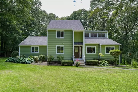 Exterior - 7 Daniels Rd, Mendon, MA 01756 photo 14 of 14