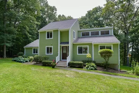 Exterior - 7 Daniels Rd, Mendon, MA 01756 photo 12 of 14