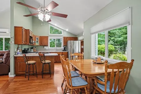 Dining - 7 Daniels Rd, Mendon, MA 01756 photo 1 of 4