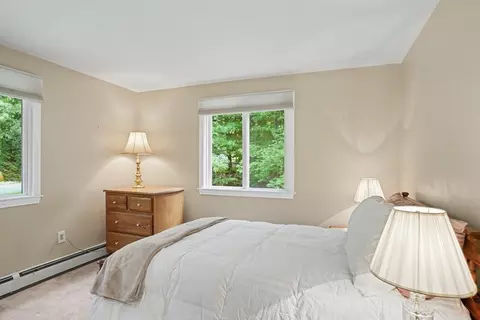 Bedroom - 7 Daniels Rd, Mendon, MA 01756 photo 4 of 5