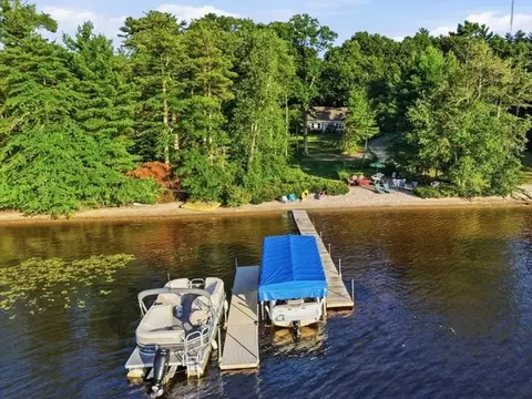 205 Middleboro Rd # -R, Freetown, MA 02717