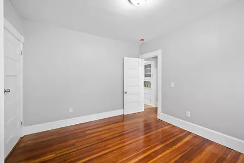 Bedroom - 68-70 Cambridge St, Springfield, MA 01109 photo 1 of 7