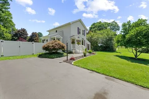 33 Scenic Ave, Webster, MA 01570 photo 3