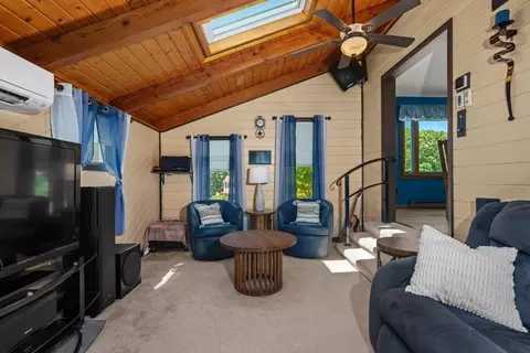33 Scenic Ave, Webster, MA 01570 photo 12