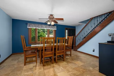 33 Scenic Ave, Webster, MA 01570 photo 9