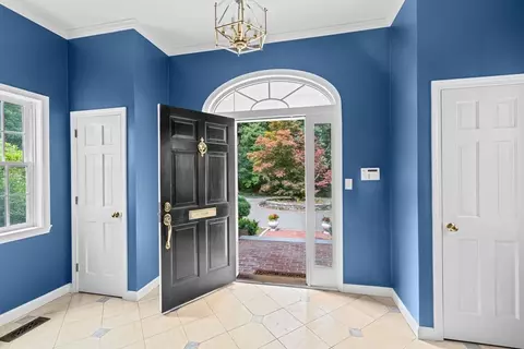 Entry Way - 105 East St, Hingham, MA 02043 photo 2 of 2