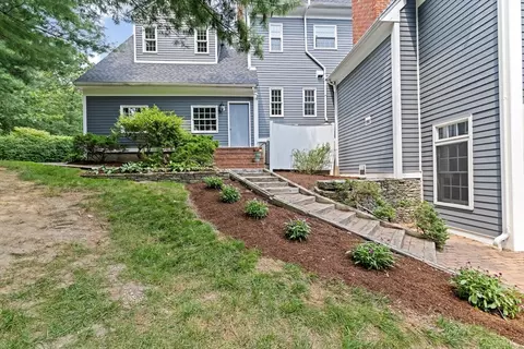 Exterior - 105 East St, Hingham, MA 02043 photo 9 of 11