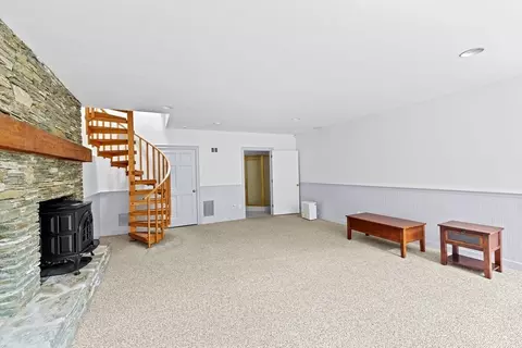 Living - 105 East St, Hingham, MA 02043 photo 7 of 7