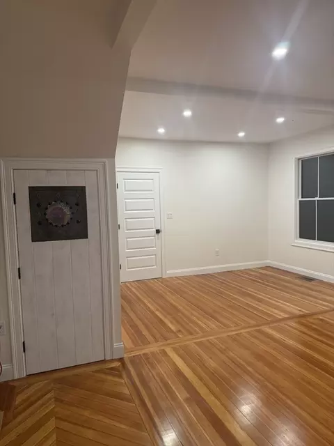 Living - 45 Beach Rd, Gloucester, MA 01930 photo 2 of 2
