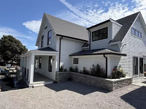 Exterior - 45 Beach Rd, Gloucester, MA 01930 photo 5 of 10