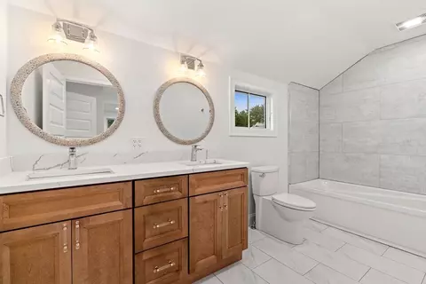 Bath - 45 Beach Rd, Gloucester, MA 01930 photo 4 of 7