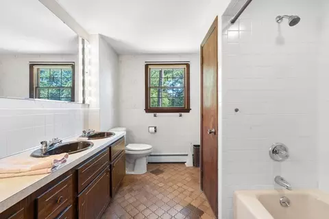 Bath - 71 Colonial Dr, Reading, MA 01867 photo 2 of 3