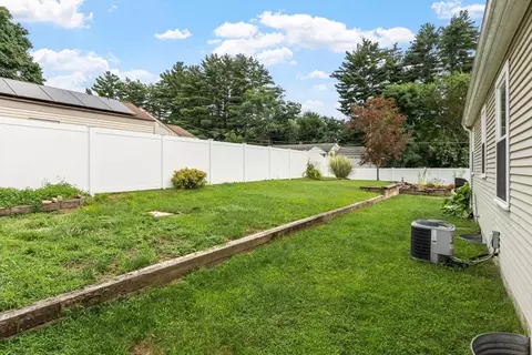 Exterior - 15 Pinebrook Dr, Springfield, MA 01129 photo 9 of 9