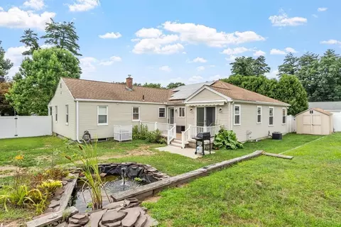 Exterior - 15 Pinebrook Dr, Springfield, MA 01129 photo 7 of 9