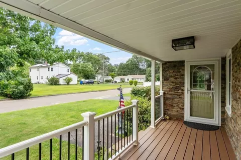 Exterior - 15 Pinebrook Dr, Springfield, MA 01129 photo 5 of 9