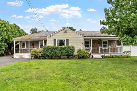 Exterior - 15 Pinebrook Dr, Springfield, MA 01129 photo 1 of 9