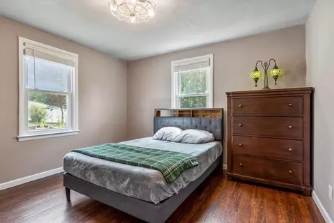 Bedroom - 15 Pinebrook Dr, Springfield, MA 01129 photo 6 of 8