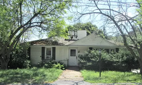 21 Baxter St, Worcester, MA 01602 photo 3