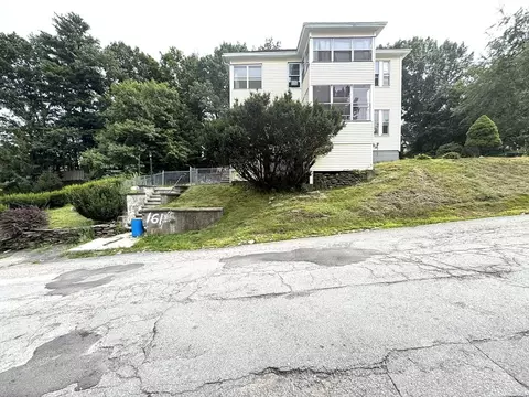 161 Plymouth St, Fitchburg, MA 01420