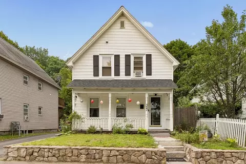 323 Rollstone St, Fitchburg, MA 01420