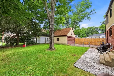 Exterior - 66 Rencelau St, Springfield, MA 01118 photo 7 of 7