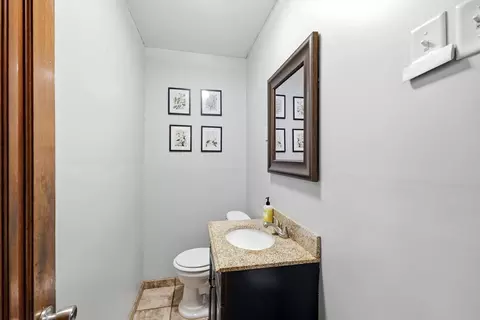 Bath - 66 Rencelau St, Springfield, MA 01118 photo 1 of 2