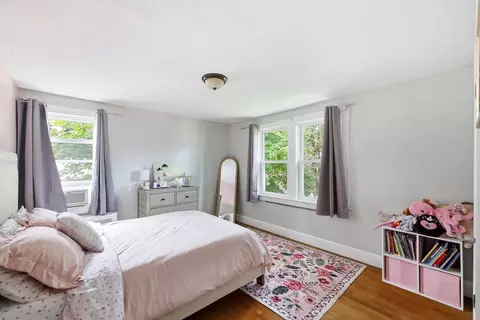 Bedroom - 66 Rencelau St, Springfield, MA 01118 photo 6 of 10