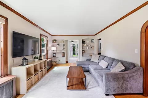 Living - 66 Rencelau St, Springfield, MA 01118 photo 3 of 7